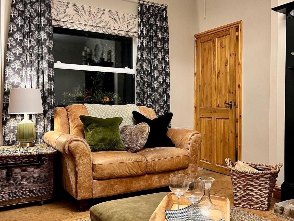 6 - Central Location - Entire House - Free Parking Merthyr Tydfil Εξωτερικό φωτογραφία