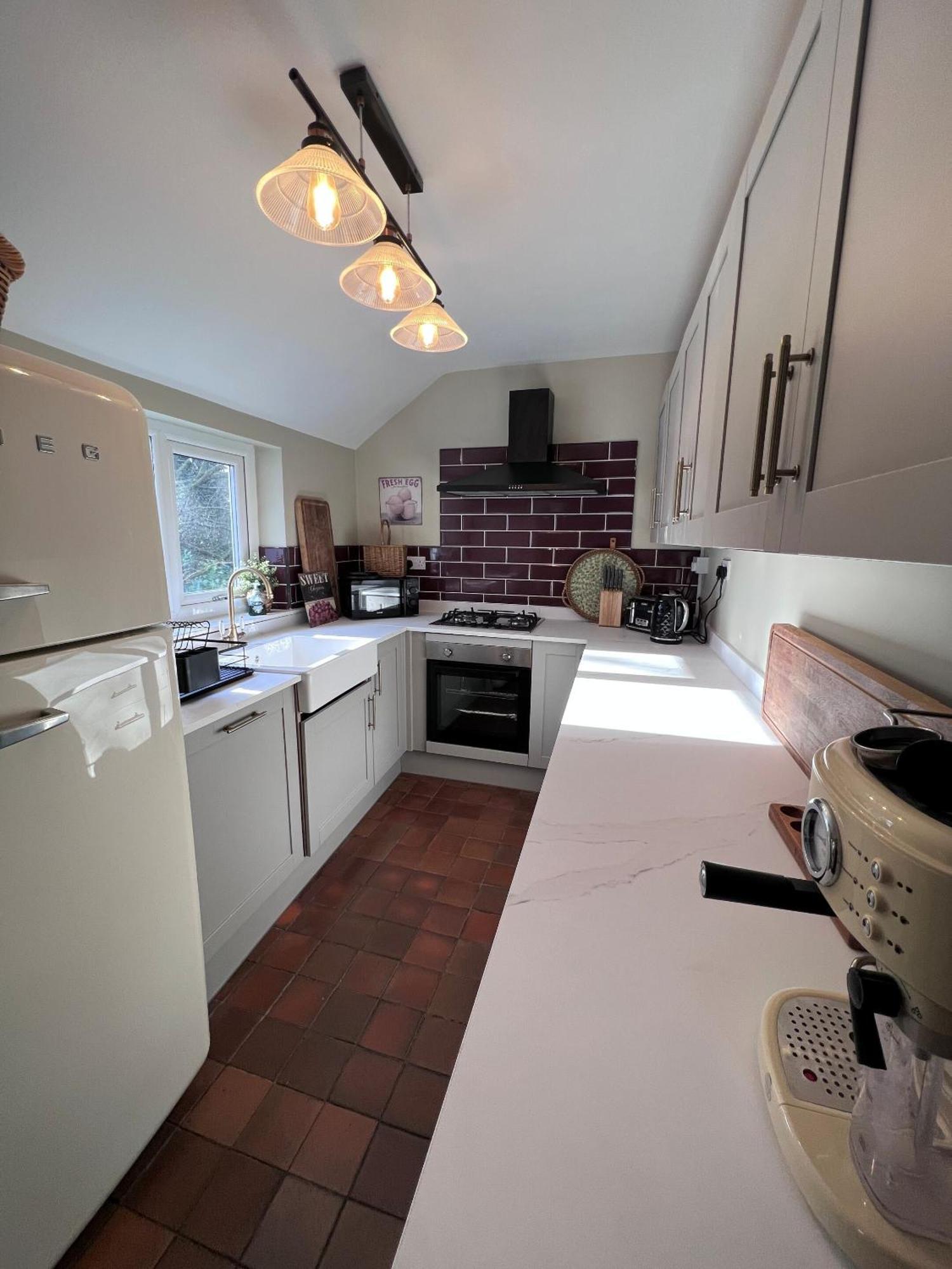 6 - Central Location - Entire House - Free Parking Merthyr Tydfil Εξωτερικό φωτογραφία